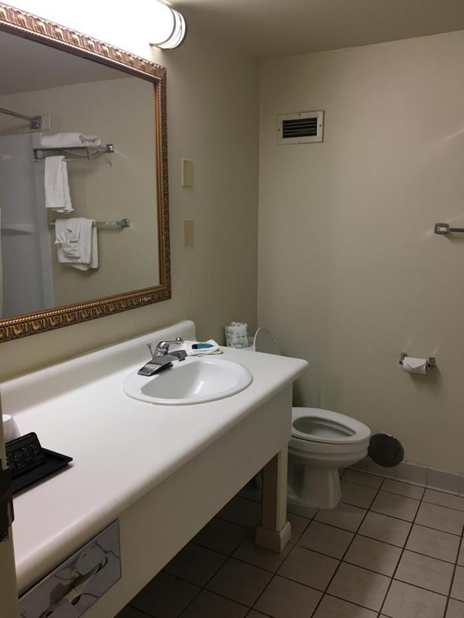 Econo Lodge Inn & Suites Radford-Blacksburg Area Eksteriør billede