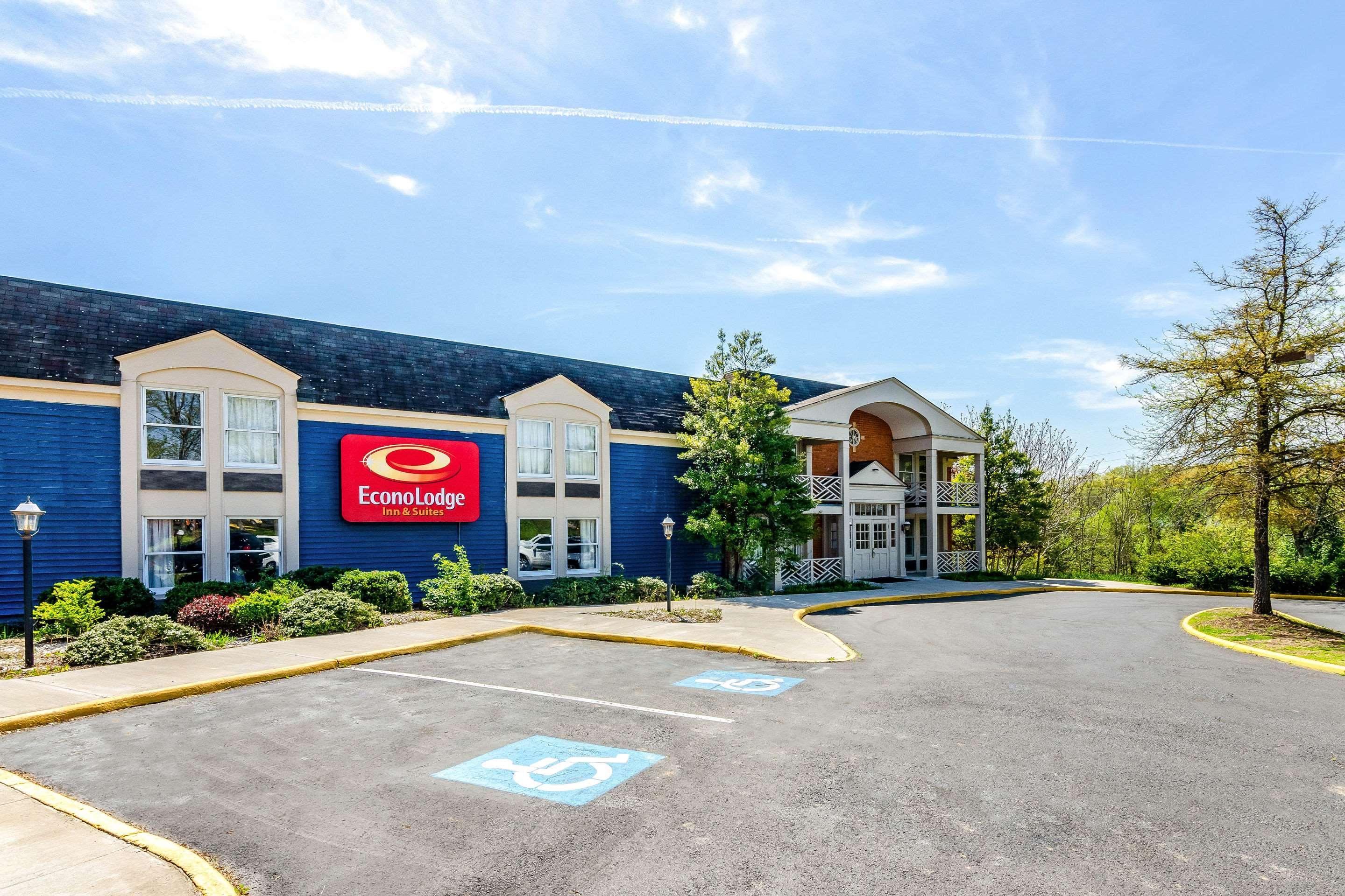 Econo Lodge Inn & Suites Radford-Blacksburg Area Eksteriør billede